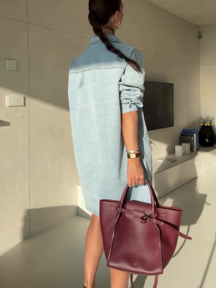 Sophisticated Dress with a Clean Classic Look
