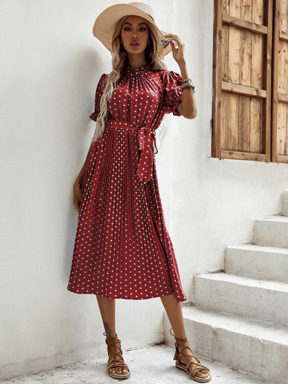 Classic Vintage Dress with a Flattering Fit