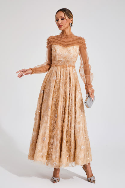 Classic Vintage Dress with a Flattering Fit