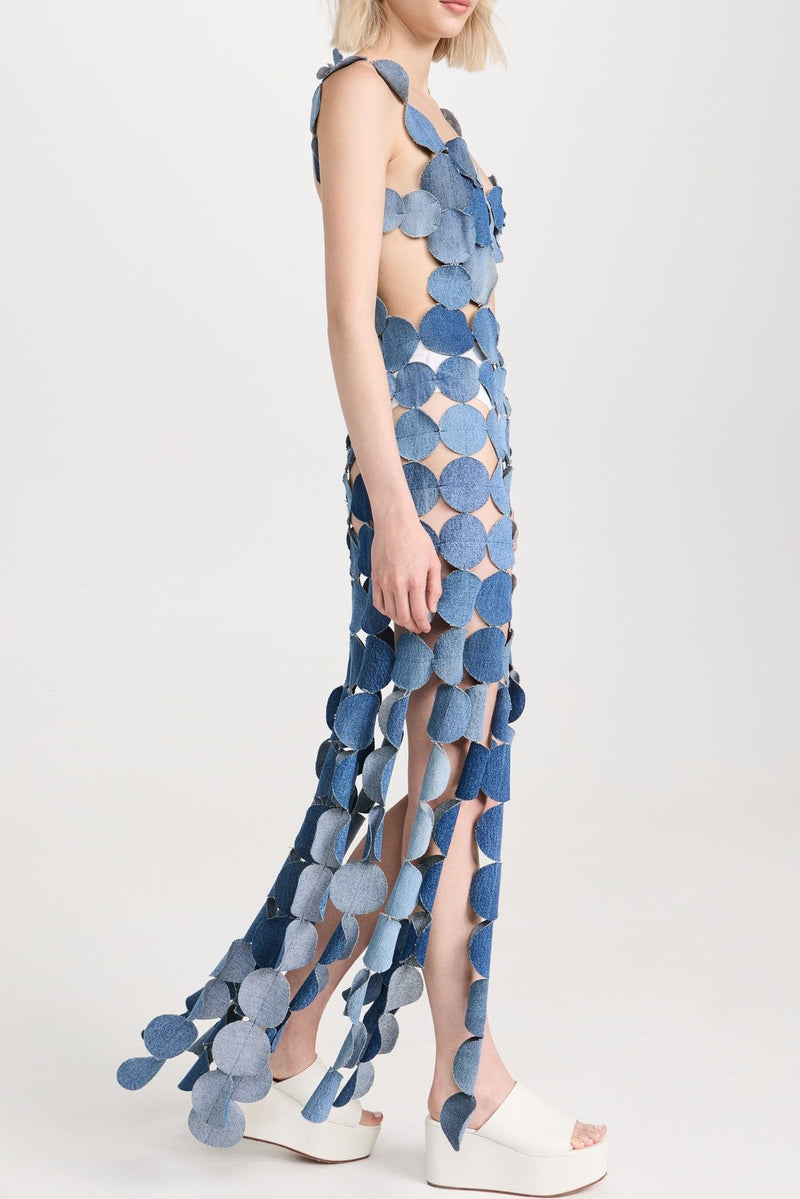 Classic Vintage Dress with a Flattering Fit