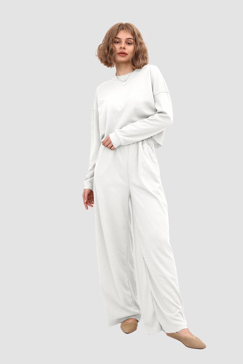 Well Tailored Pullover with a Graceful Silhouette