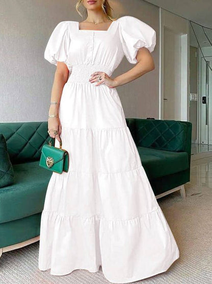 Effortlessly Elegant Dress with a Timeless Design