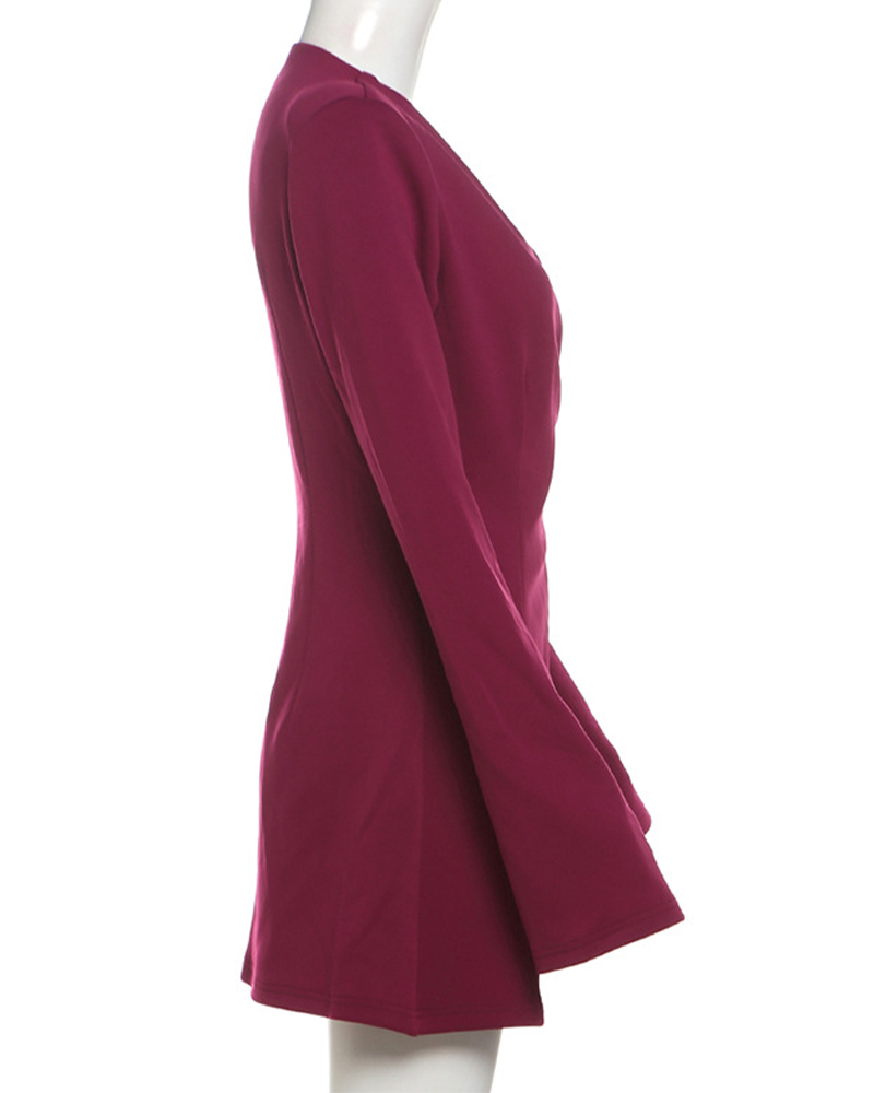 Effortlessly Elegant Jacket with a Timeless Design