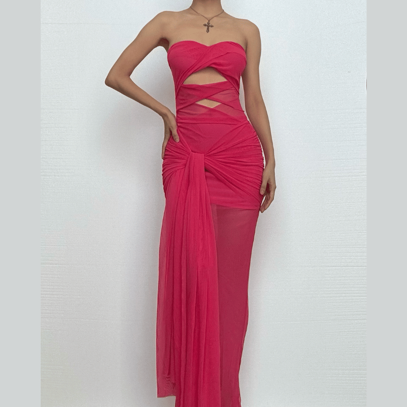 Well Tailored Dress with a Graceful Silhouette