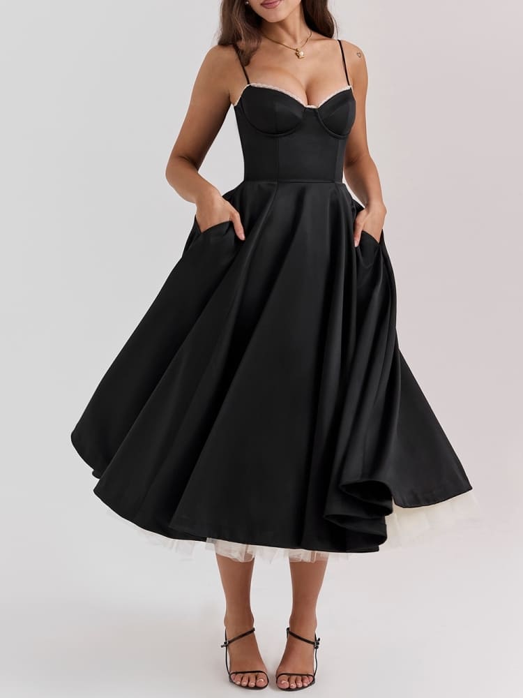 Well Tailored Dress with a Graceful Silhouette