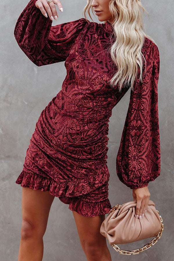 Gracefully Styled Dress for Any Occasion