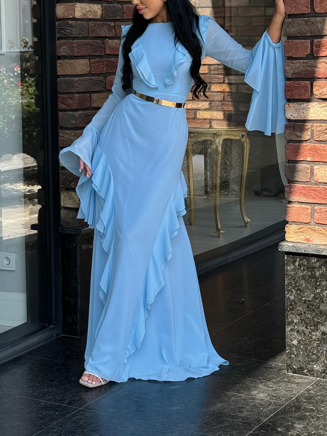 Gracefully Styled Dress for Any Occasion