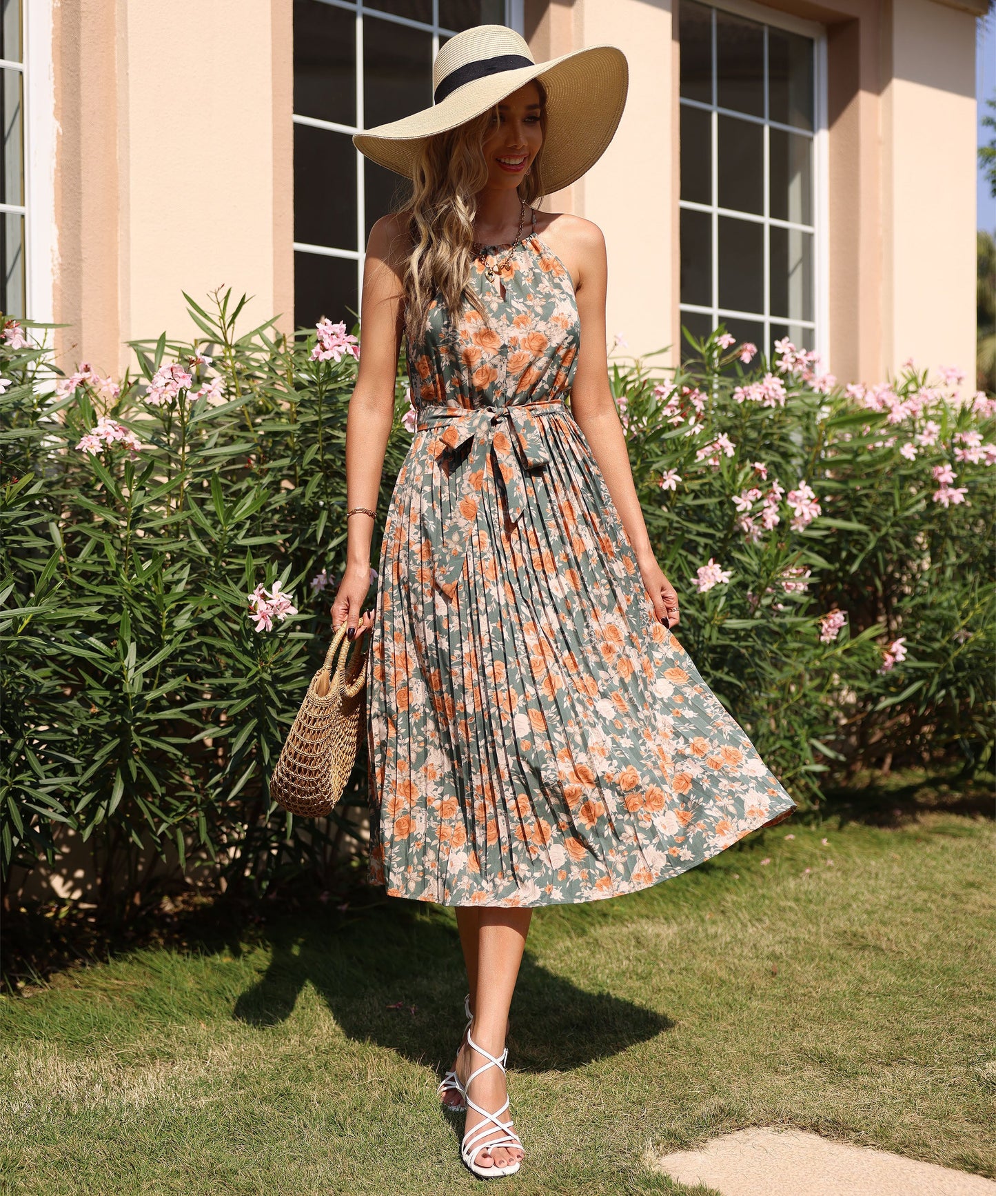 Gracefully Styled Dress for Any Occasion