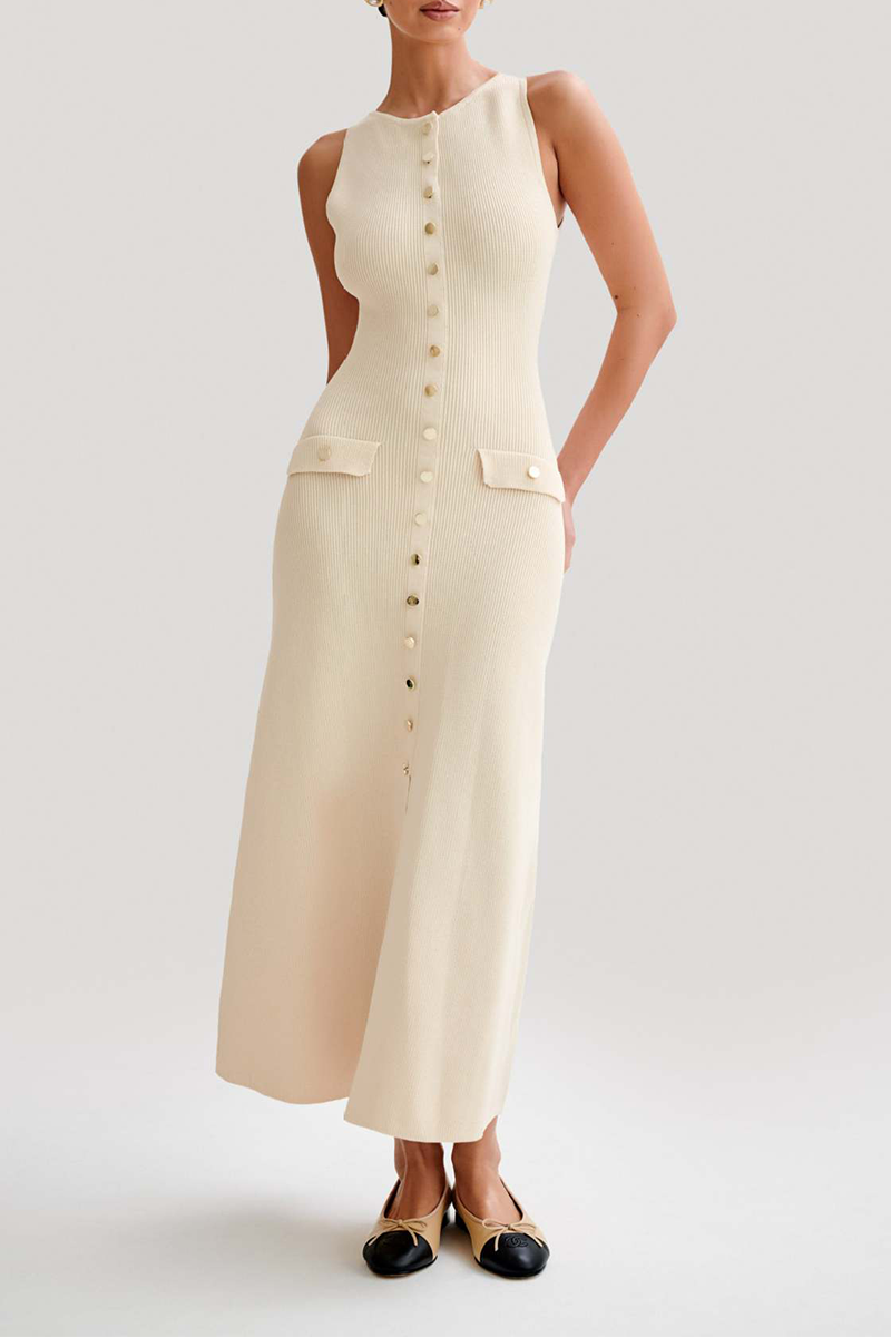 Classic Vintage Dress with a Flattering Fit