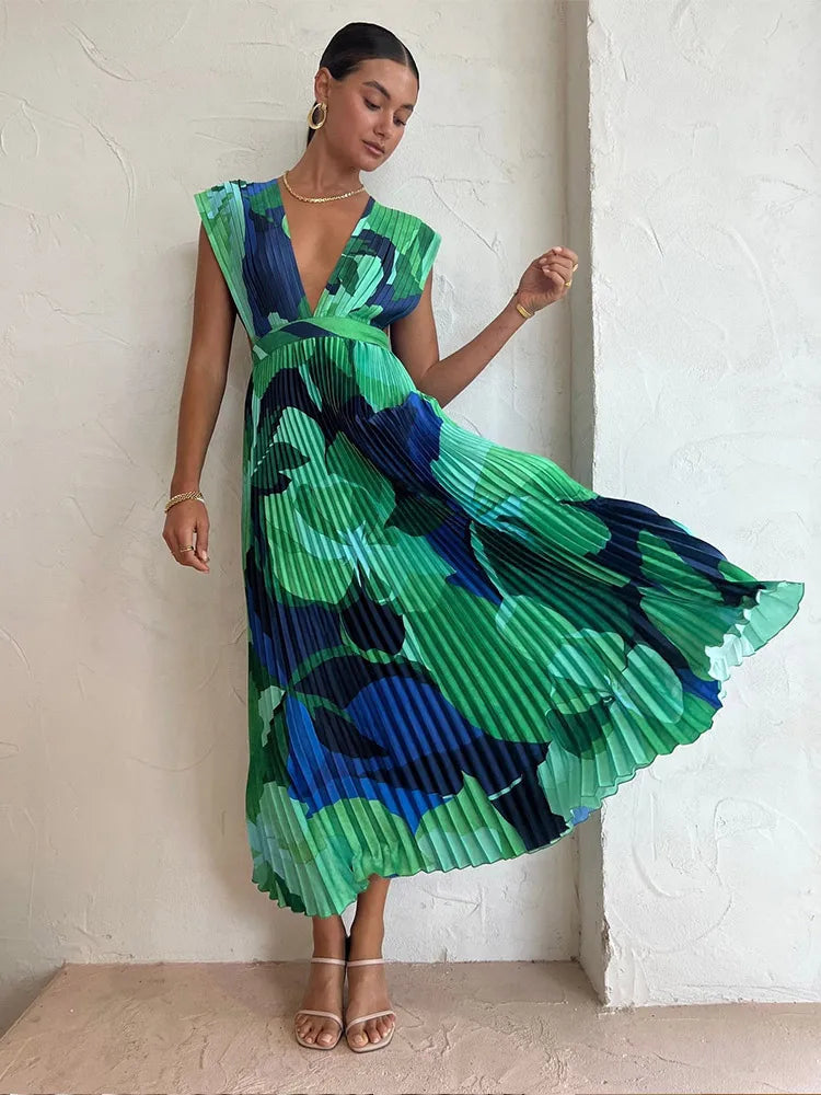 Sophisticated Dress with a Clean Classic Look