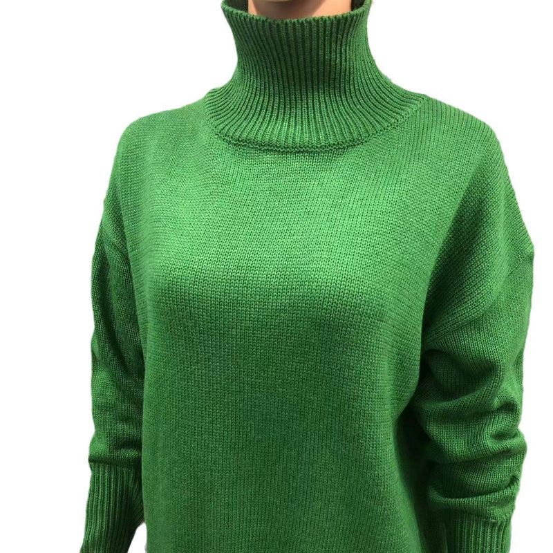 Beautifully Finished Sweater in a Timeless Design