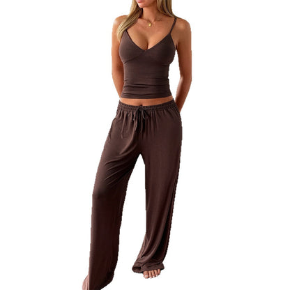 Sophisticated Trousers with a Clean Classic Look