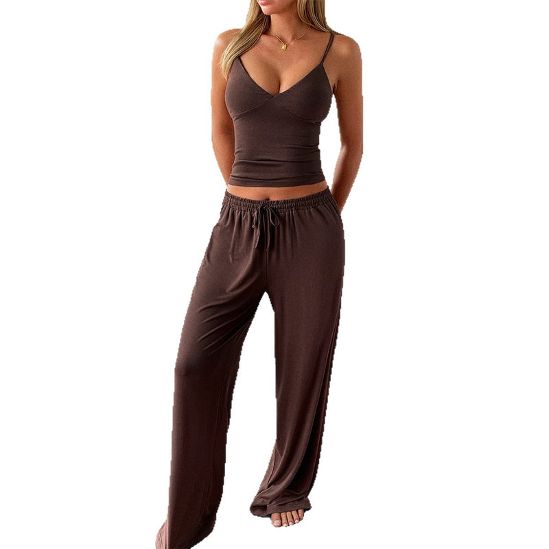 Sophisticated Trousers with a Clean Classic Look