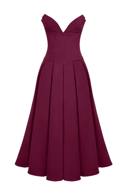 Gracefully Styled Dress for Any Occasion