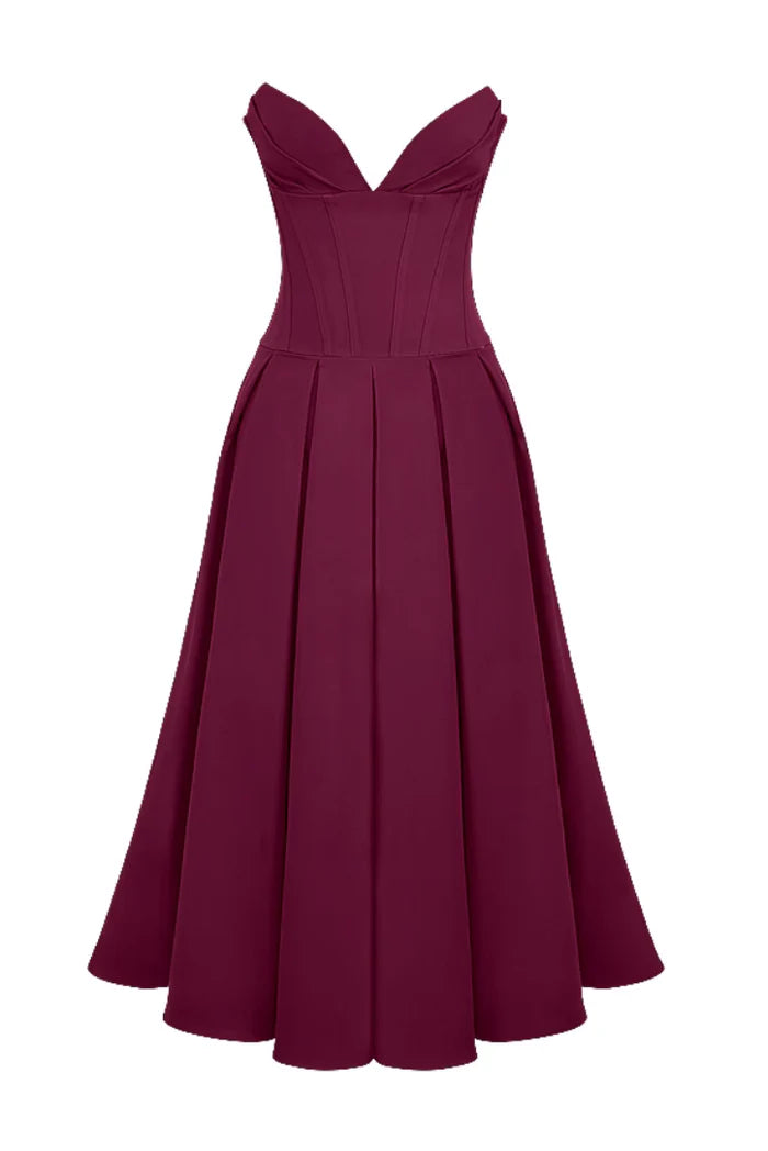 Gracefully Styled Dress for Any Occasion