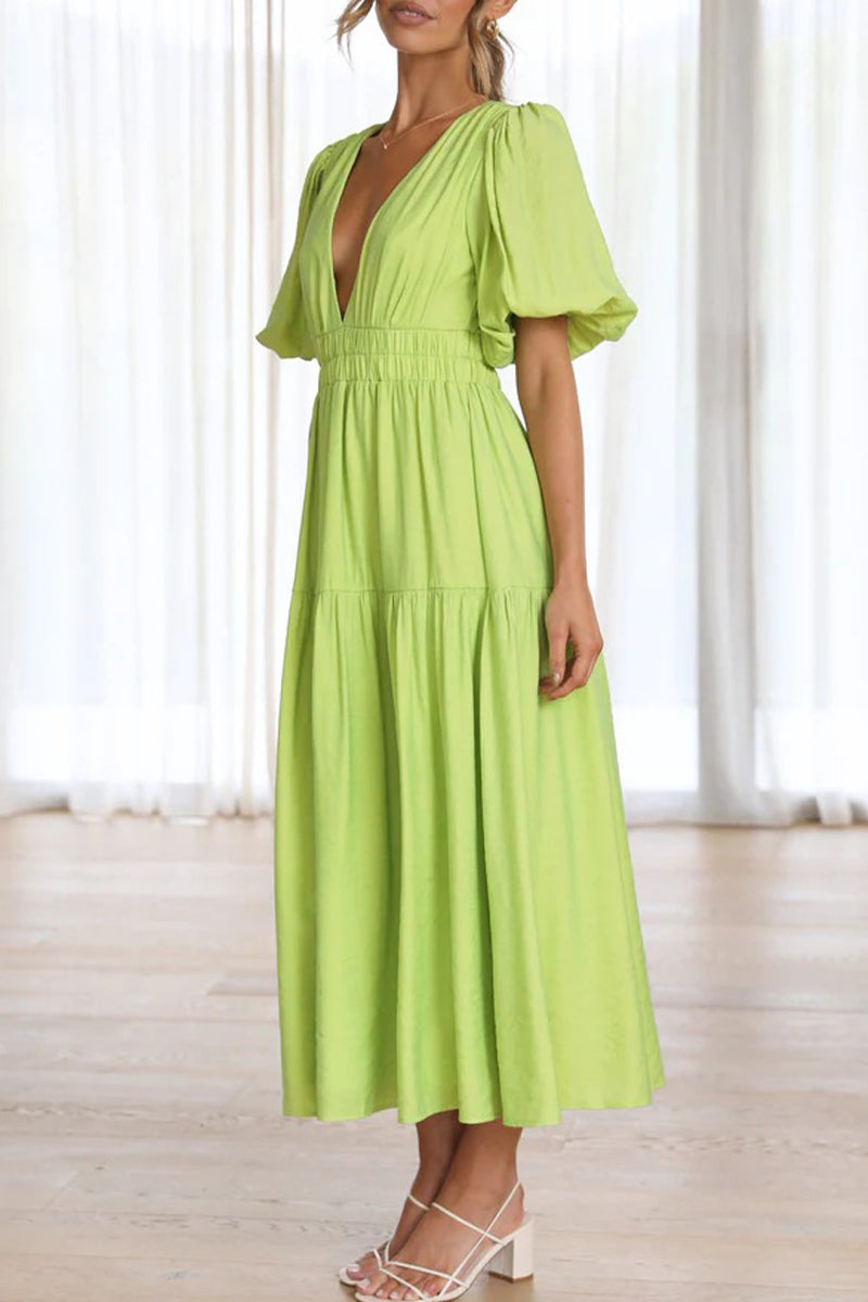 Classic Vintage Dress with a Flattering Fit