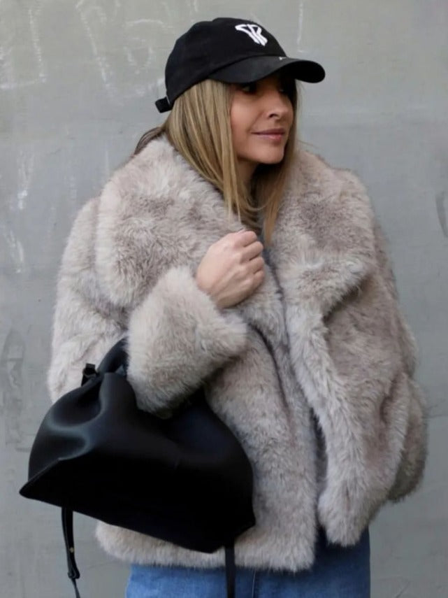 Sophisticated Coat with a Clean Classic Look