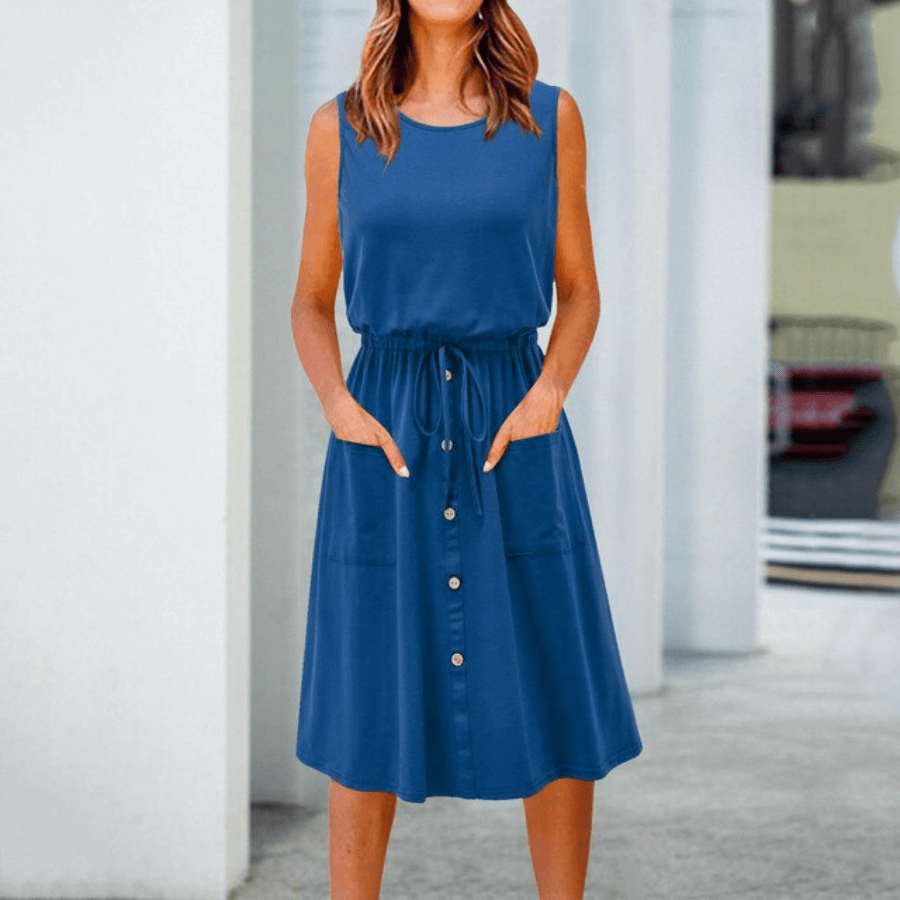 Sophisticated Dress with a Clean Classic Look