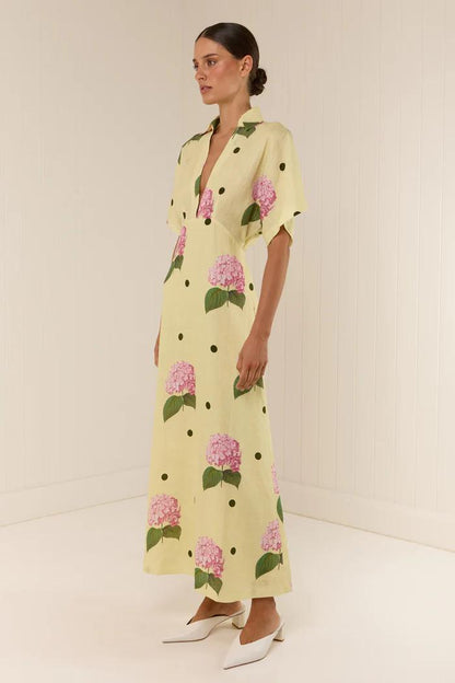 Beautifully Crafted Dress in a Classic Style
