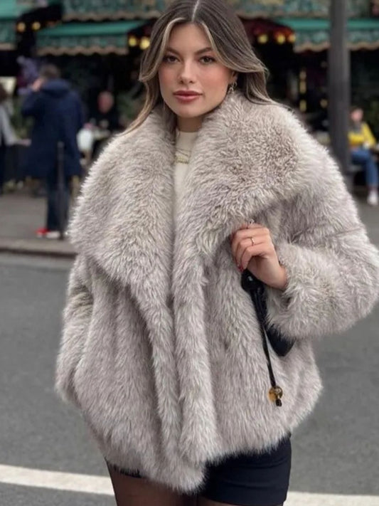 Sophisticated Coat with a Clean Classic Look