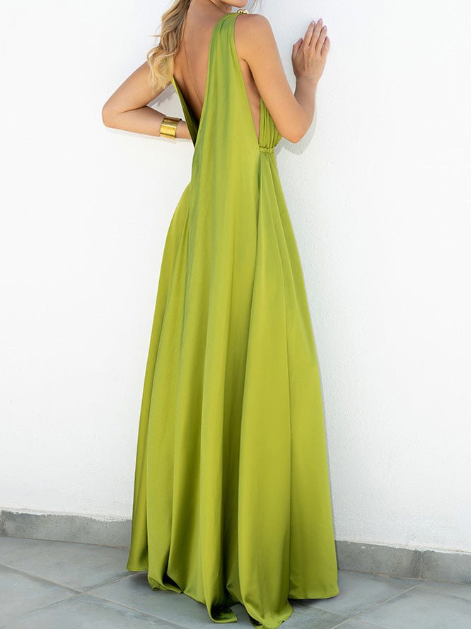 Sophisticated Dress with a Clean Classic Look