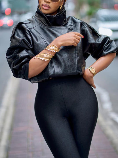 Well Tailored Jacket with a Graceful Silhouette
