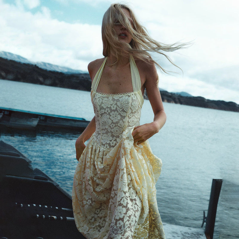 Classic Vintage Dress with a Flattering Fit