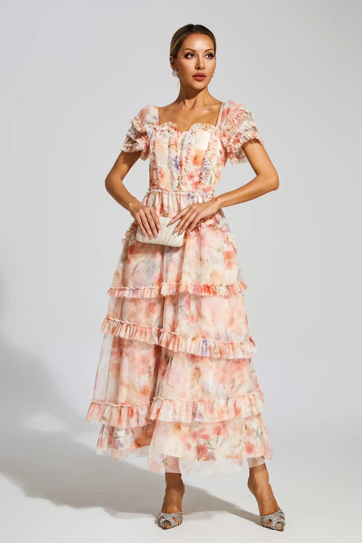 Beautifully Finished Dress in a Timeless Design