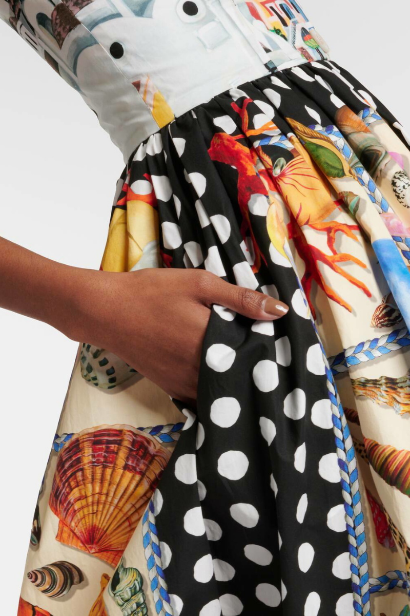 Gracefully Styled Dress for Any Occasion