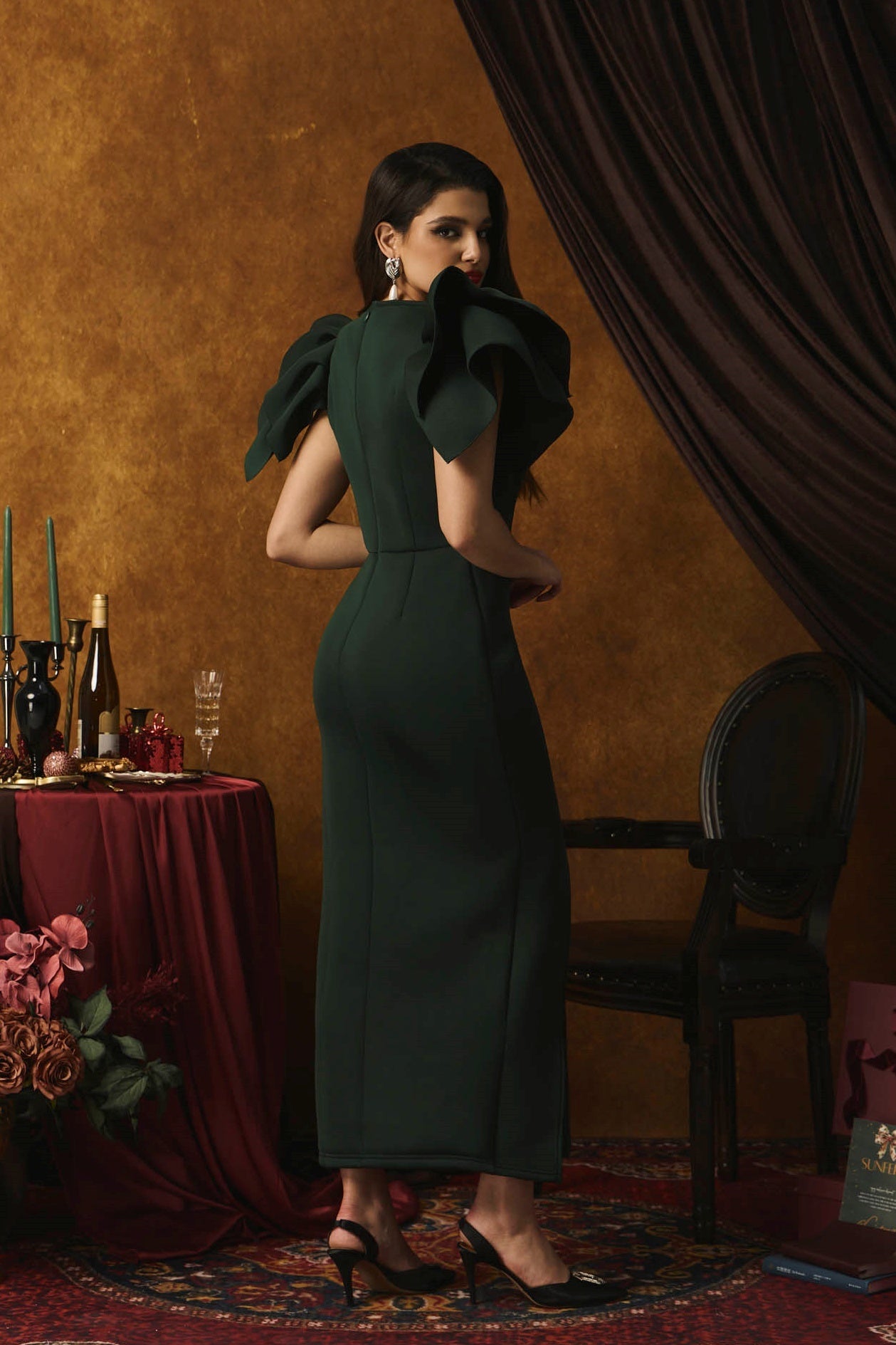 Gracefully Styled Dress for Any Occasion