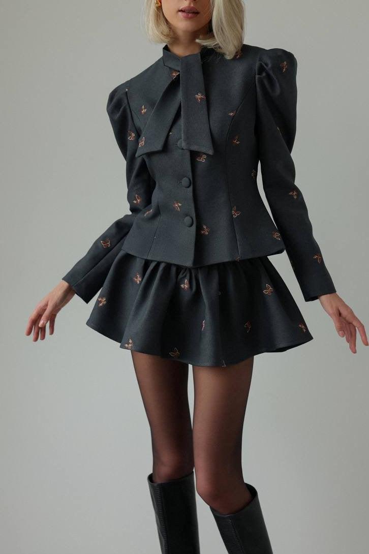 Well Tailored Garment with a Graceful Silhouette