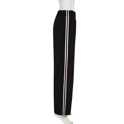 Elegantly Styled Pants for Everyday Wear