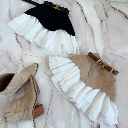 Effortlessly Elegant Garment with a Timeless Design