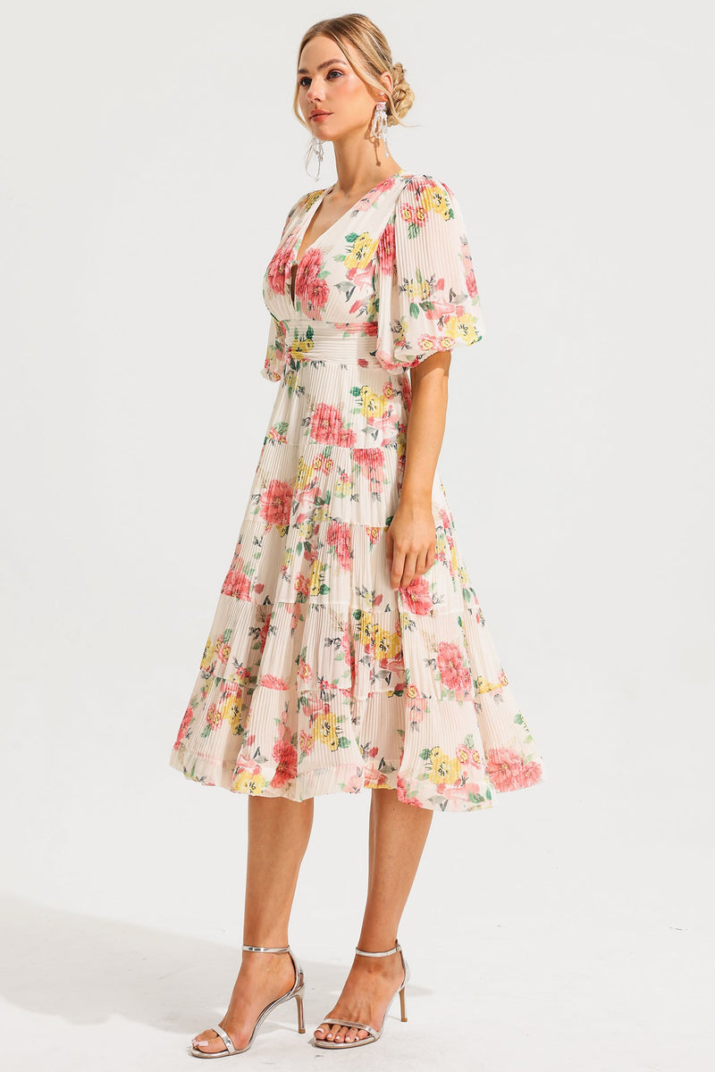 Classic Vintage Dress with a Flattering Fit
