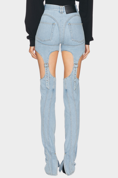 Well Tailored Garment with a Graceful Silhouette