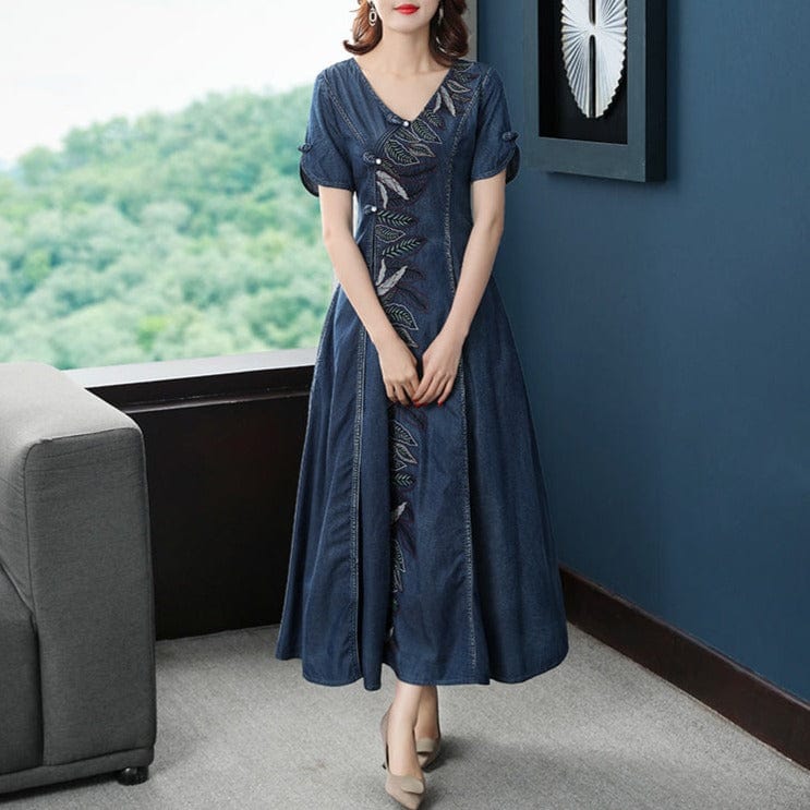 Polished Dress with an Effortless Classic Look