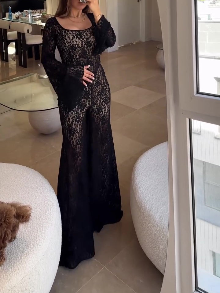 Effortlessly Elegant Garment with a Timeless Design