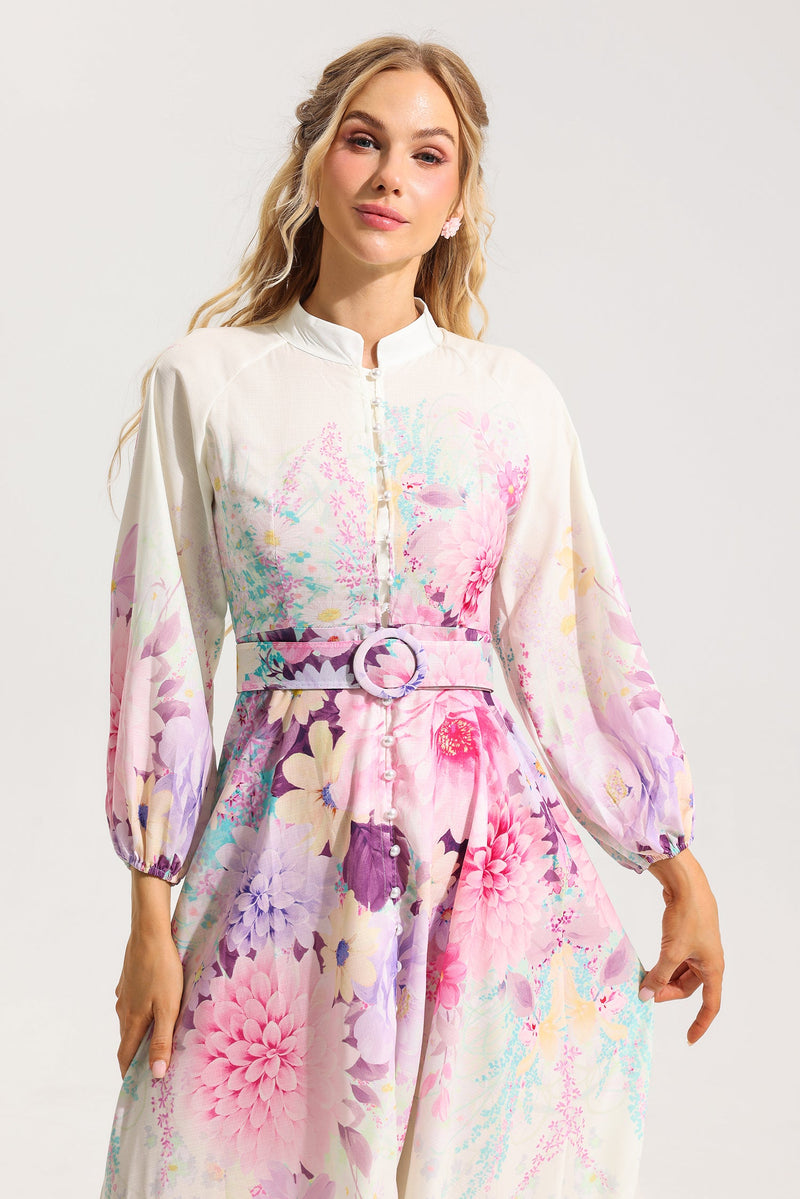Beautifully Finished Dress in a Timeless Design