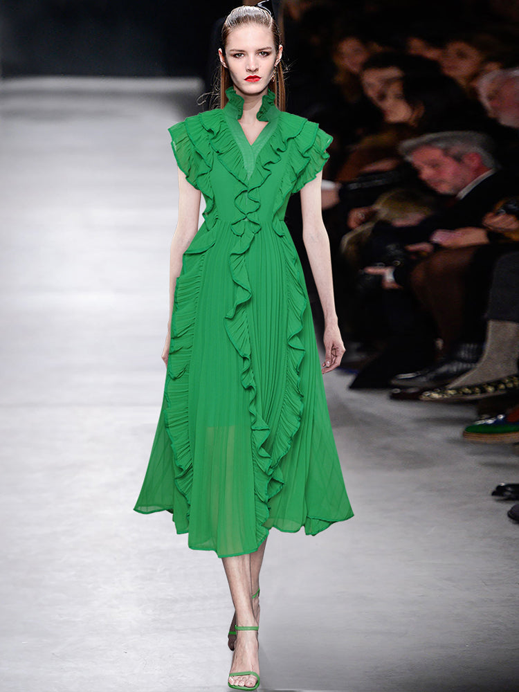 Gracefully Styled Dress for Any Occasion