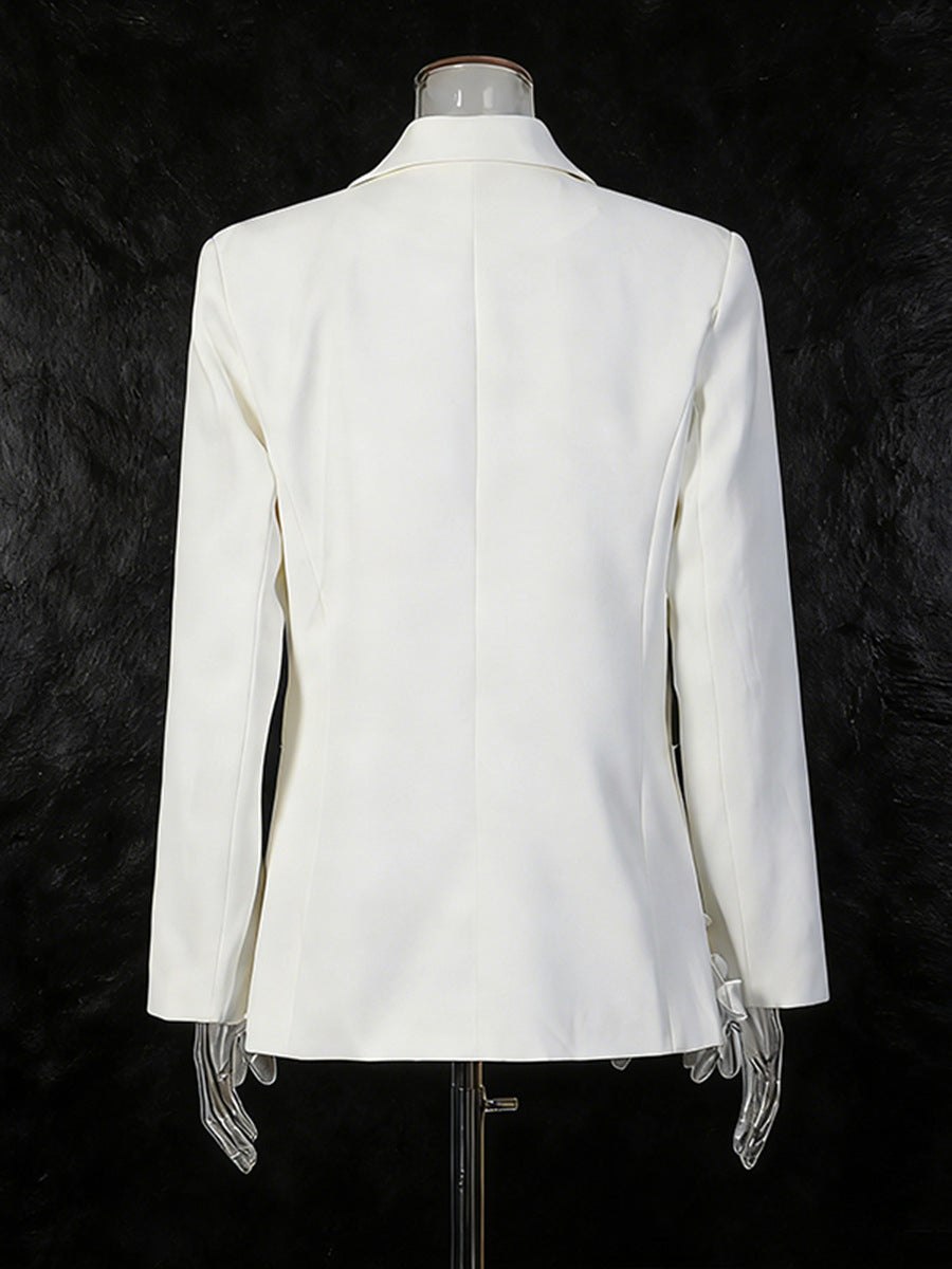 Sophisticated Garment with a Clean Classic Look