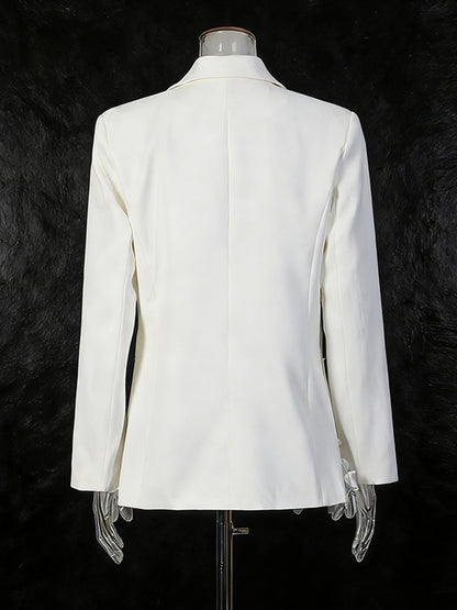 Sophisticated Garment with a Clean Classic Look