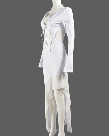 Beautifully Finished Dress in a Timeless Design