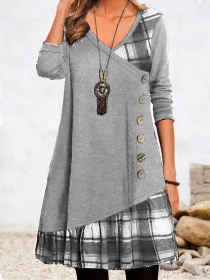 Classic Vintage Dress with a Flattering Fit