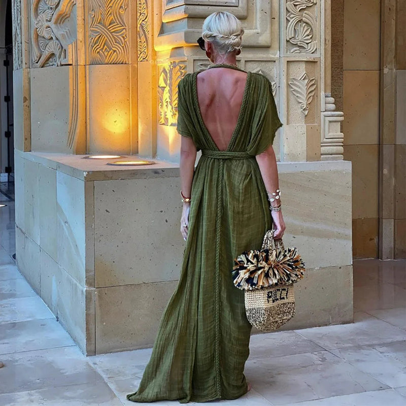 Gracefully Styled Dress for Any Occasion