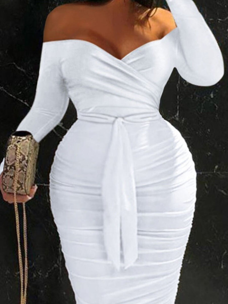 Gracefully Styled Dress for Any Occasion