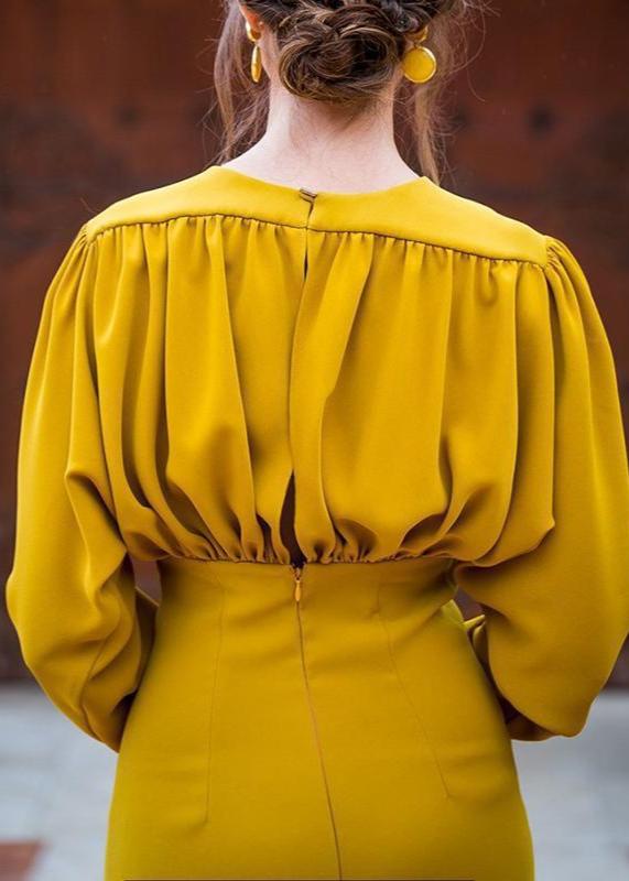 Beautifully Finished Dress in a Timeless Design
