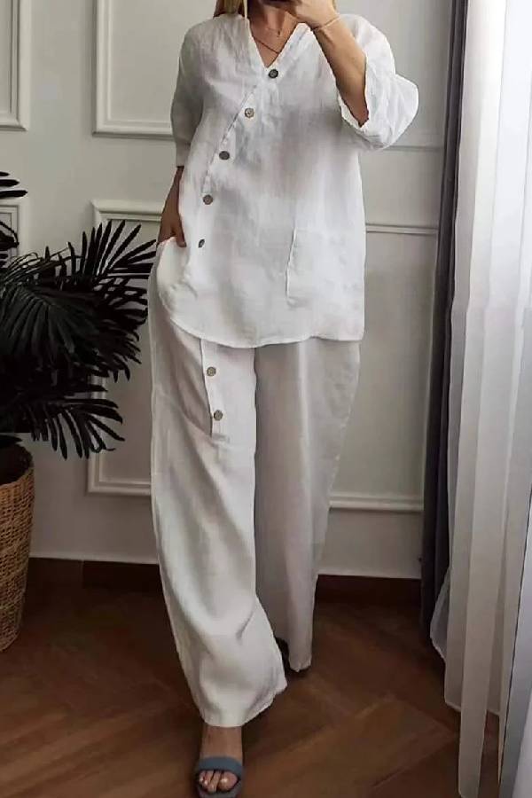 Sophisticated Pants with a Clean Classic Look