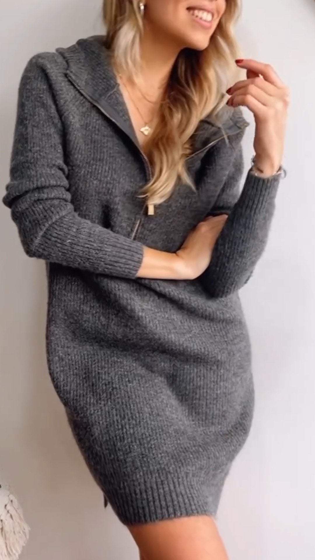 Well Tailored Dress with a Graceful Silhouette