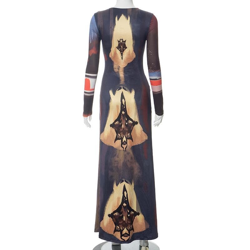 Gracefully Styled Dress for Any Occasion