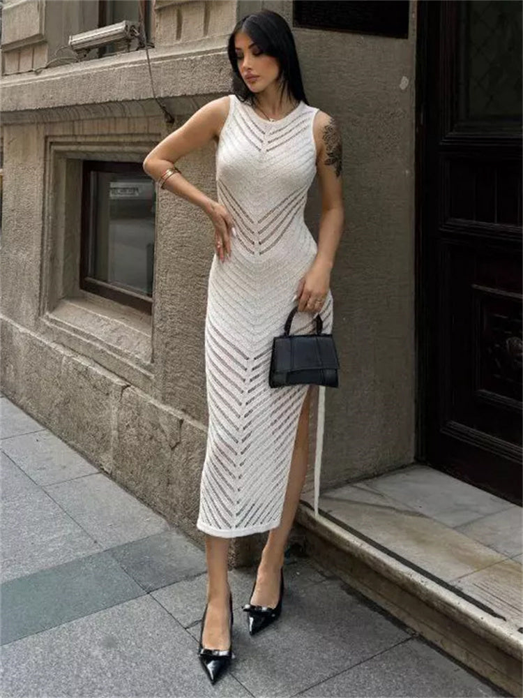 Effortlessly Elegant Dress with a Timeless Design
